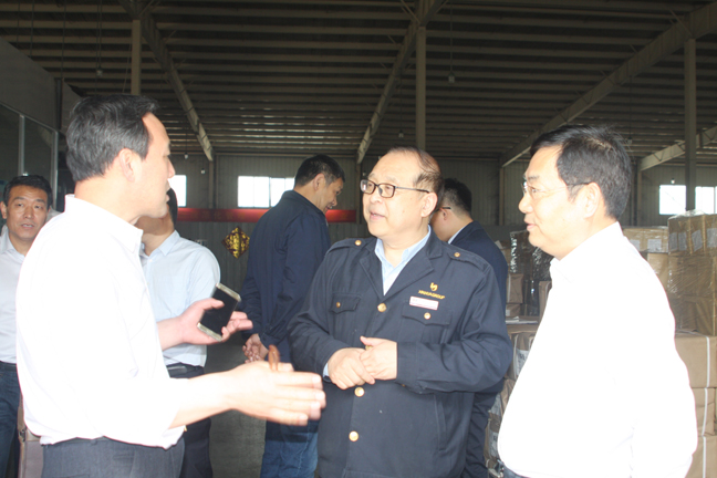 三門峽市國(guó)資委考察團(tuán)來臨沂新華考察調(diào)研 第 2 張