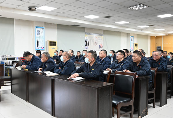 臨沂新華開(kāi)展2023年黨風(fēng)廉政建設(shè)警示教育 第 2 張
